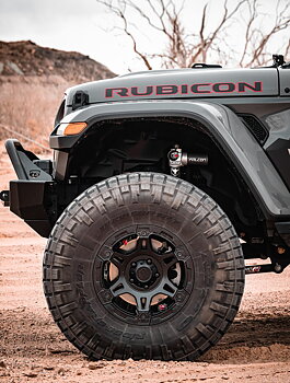 Teraflex Nomad 17x8.5" 4.25BS Metallic Black - Jeep JK, JL & JT