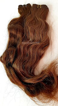 Brown hair, wavy on weft