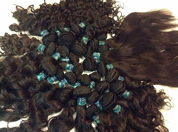 Cabelo brasileiro muito comprido na tela