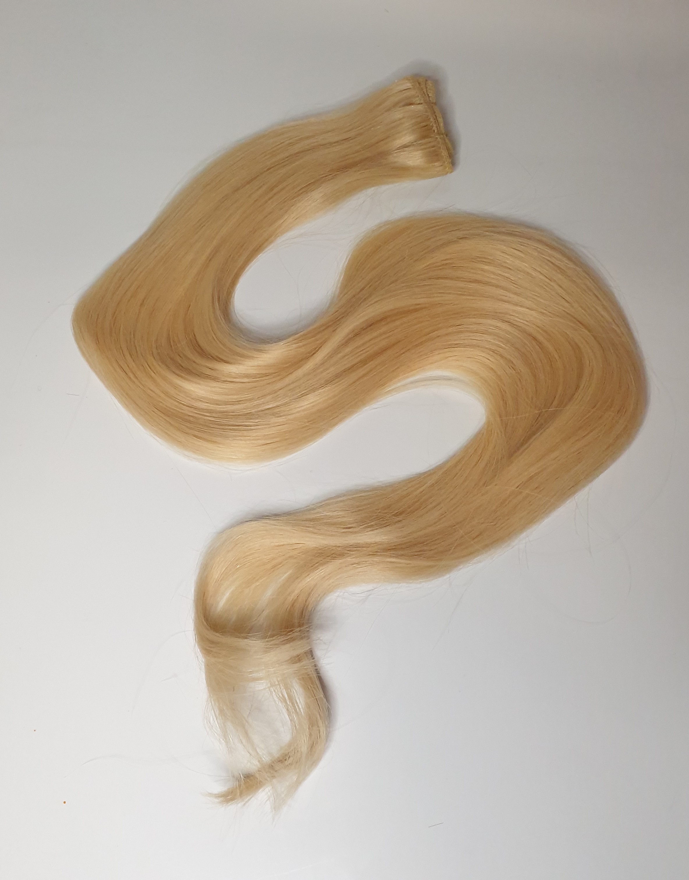 Lyxigt långt Blont rakt hår på träns, färg #613