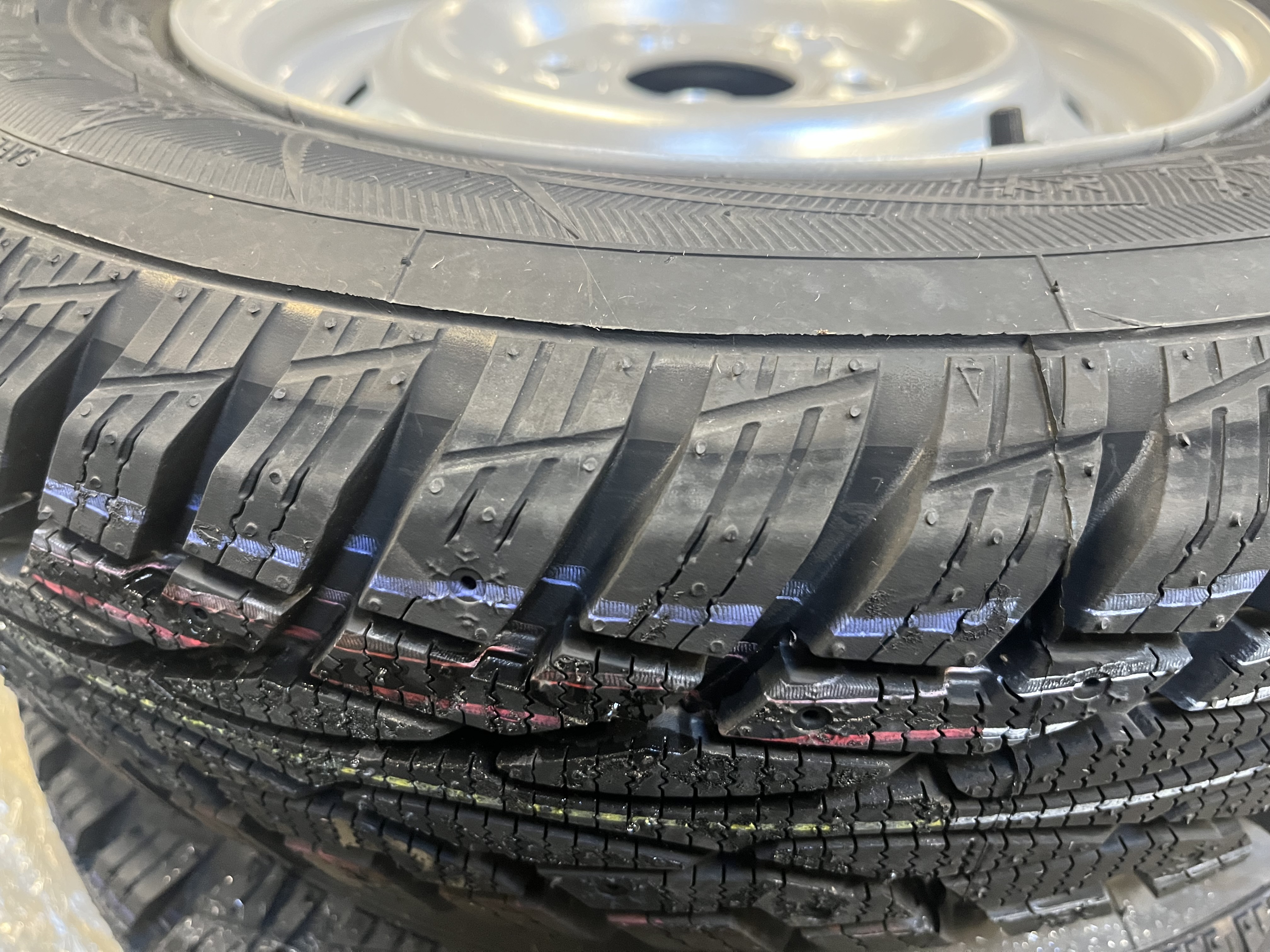 Vinterhjul odubbade 165/80 R13 5 bult lagerrensning - 2