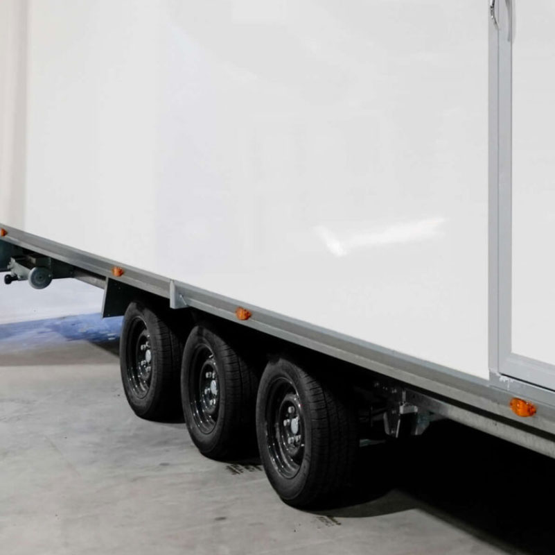 401 x 202 cm -  :: HÖGBYGGT :: 3500 kg = Henra Skåp - 2