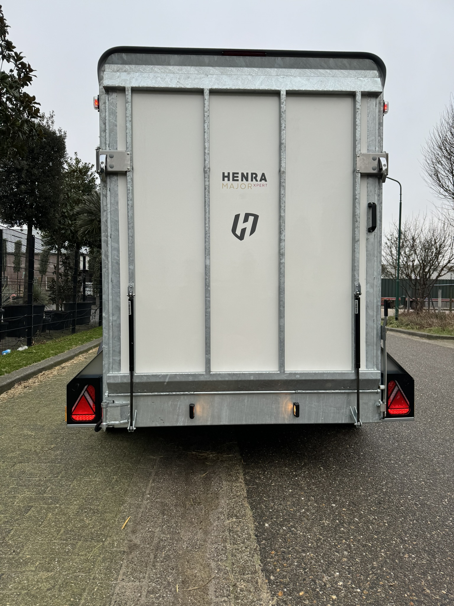 Henra - skåp - kombinerad ramp / dörr ::  BREDD 158 cm - 3