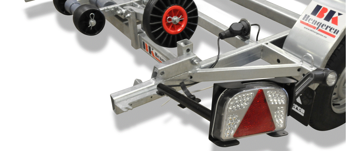 20-fots (1) -1350 kg =  Båttrailer BK P1320T - 2