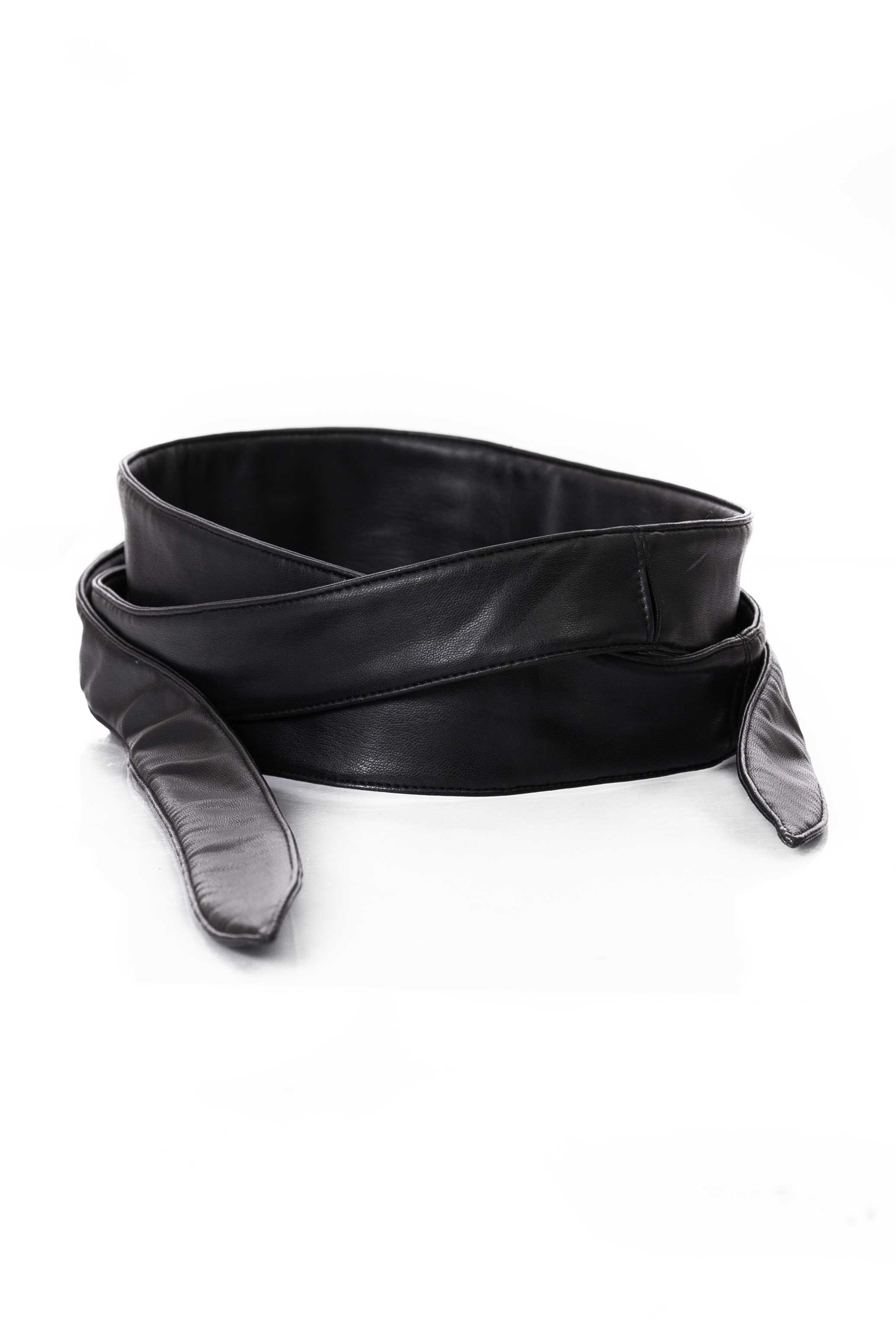 Capri Key Belt Black