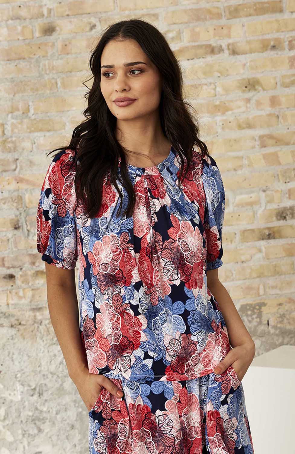 Topp Grazia korall/blå/röd blommig