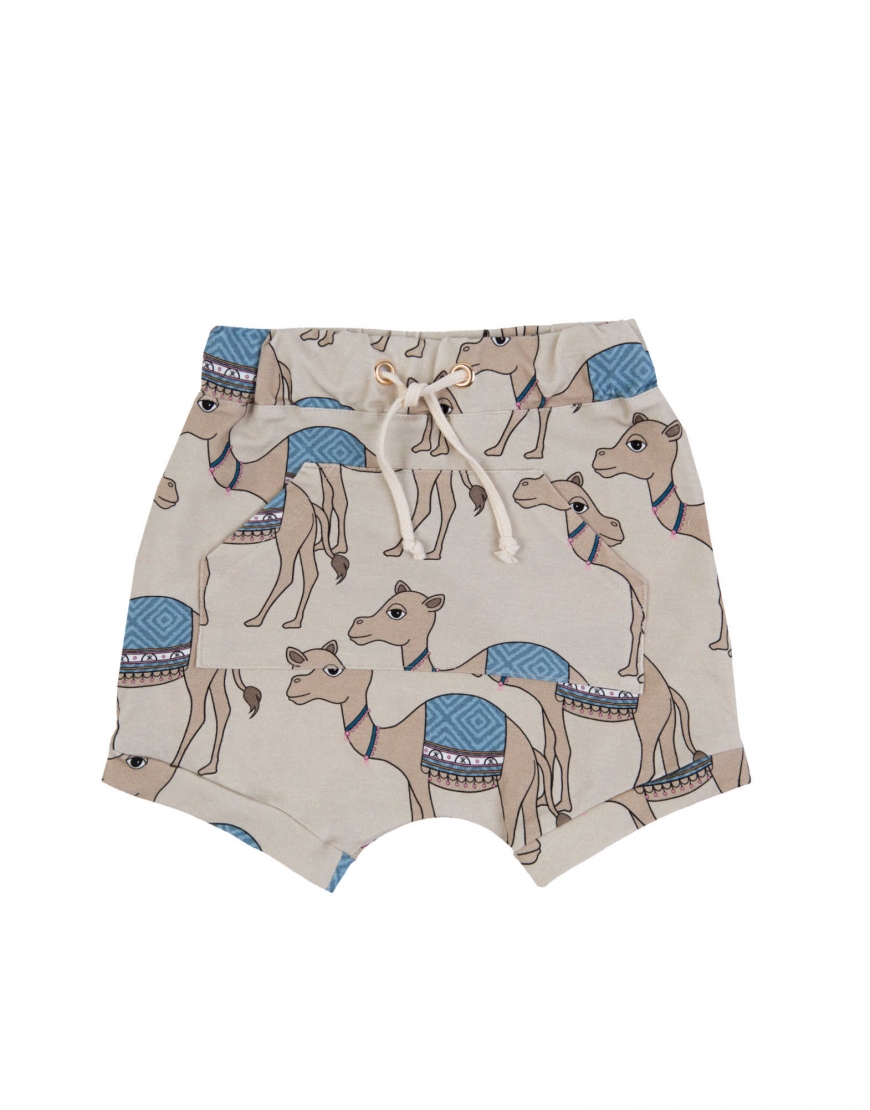 CAMEL SAND SHORTS