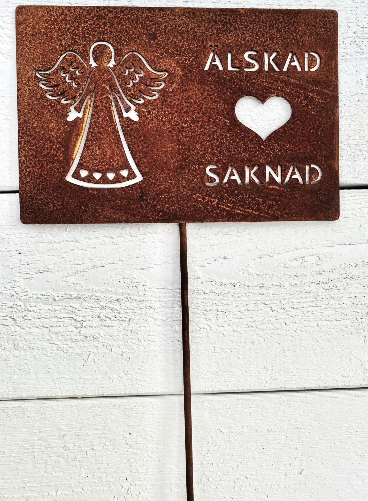 Ängel skylt med älskad och saknad på pinne/8 ST PER FÖRP