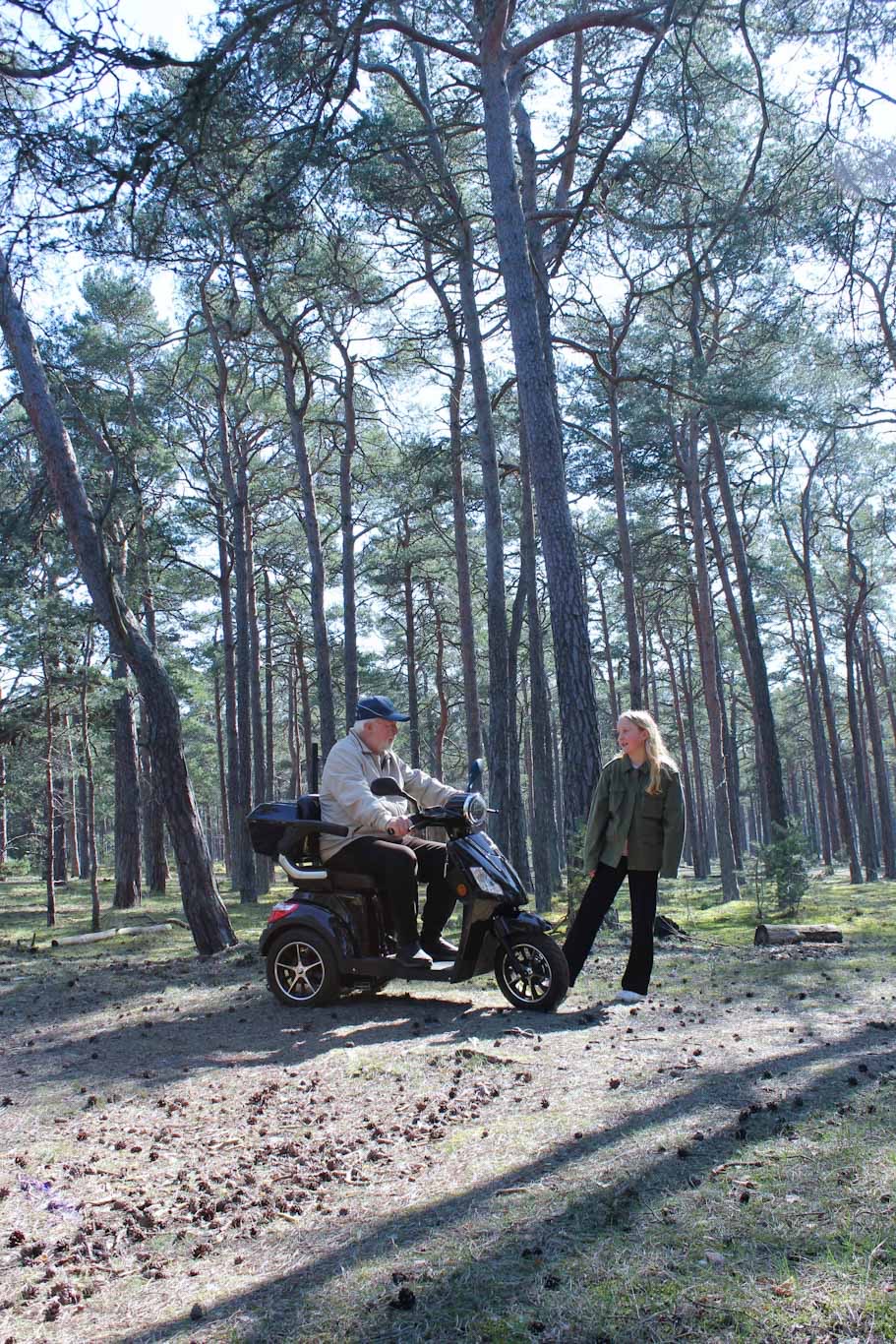 Prisbelönt säkerhet & kvalitet Köp en certifierad promenadscooter idag. KÖP NU ➝