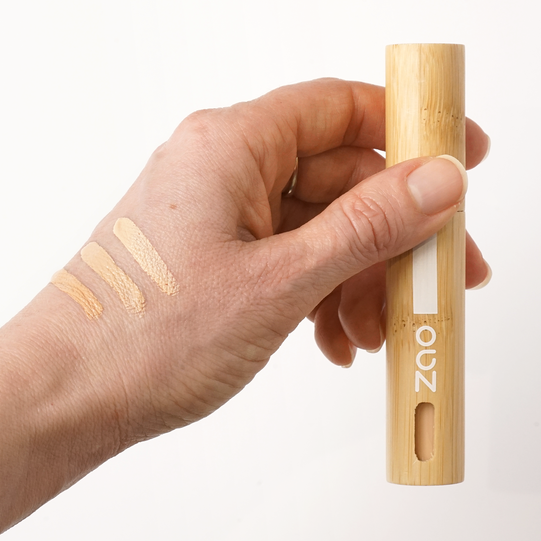 ZAO Radiance Liquid Concealer 882 Medium Light - 2