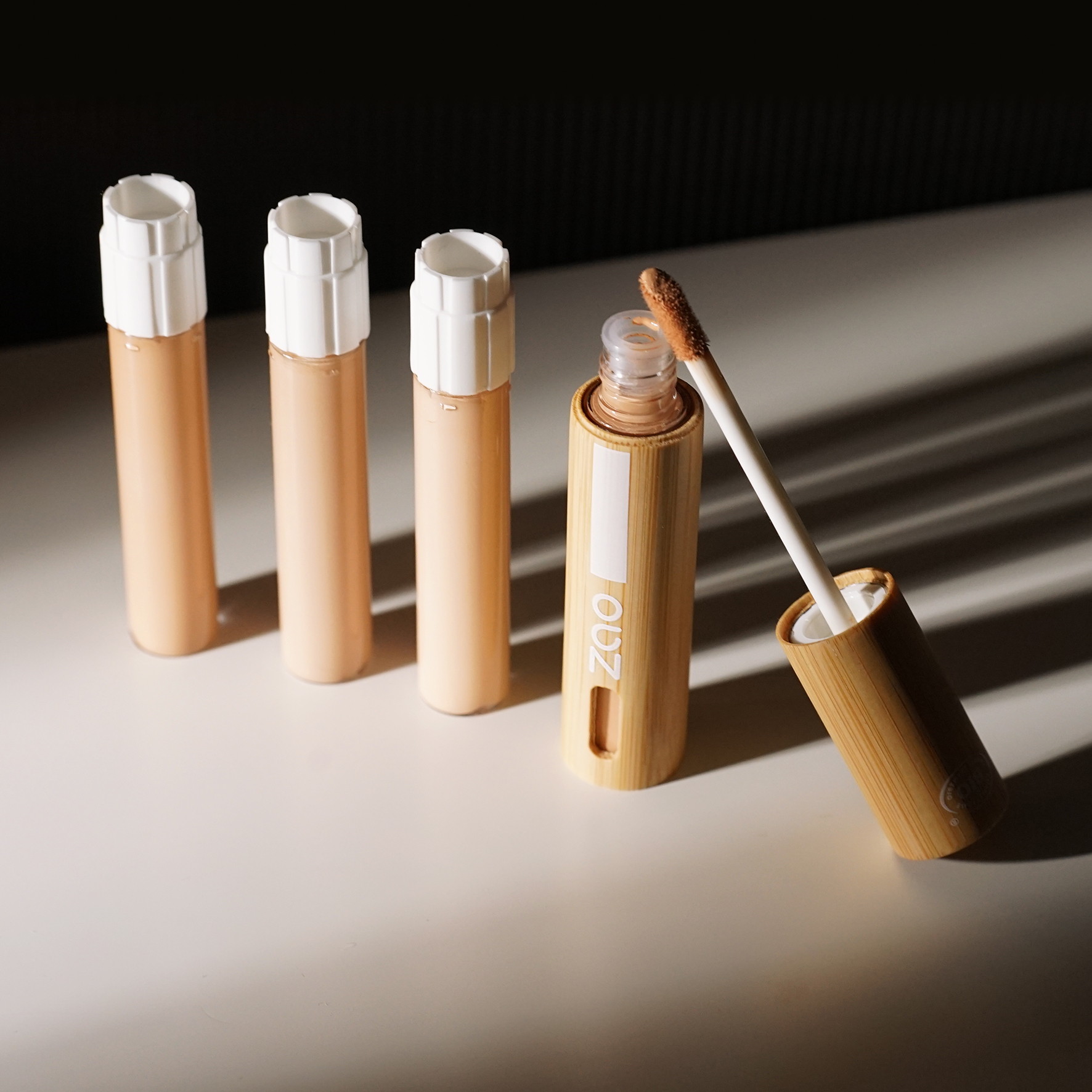 ZAO Radiance Liquid Concealer 882 Medium Light - 4