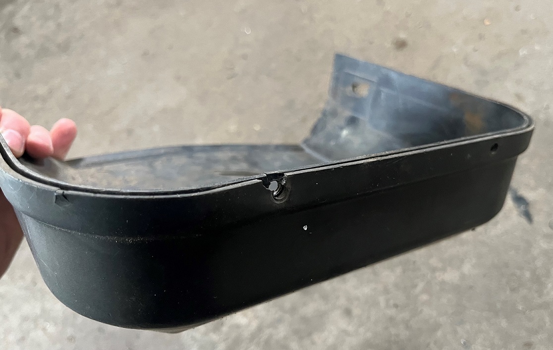 Dashboard cover BM 4706110 - 2