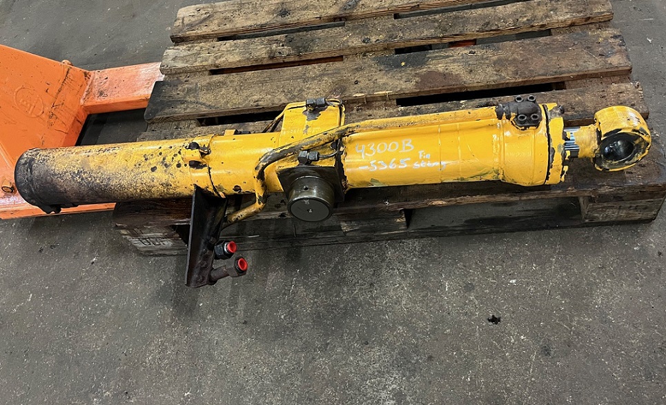 Lifting cylinder BM 4300B Right