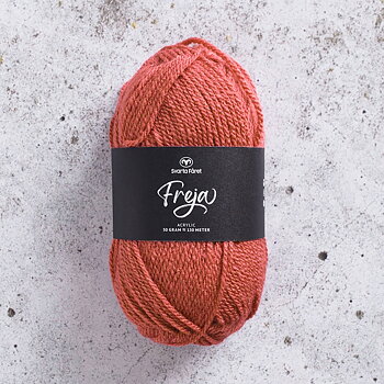 226287 Burnt Blush, Freja