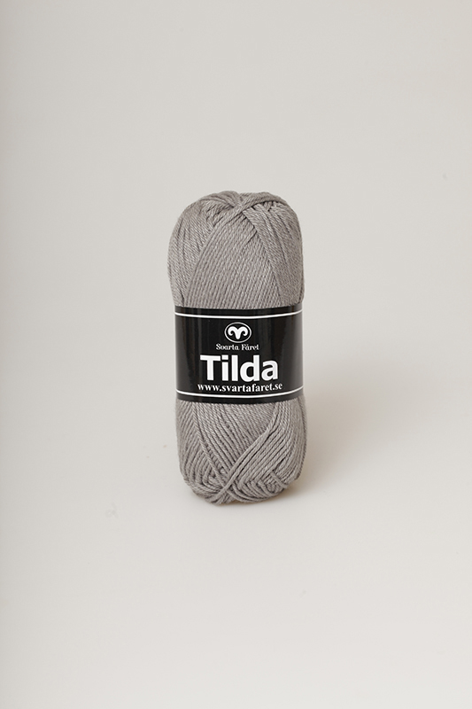 08 Grå Tilda