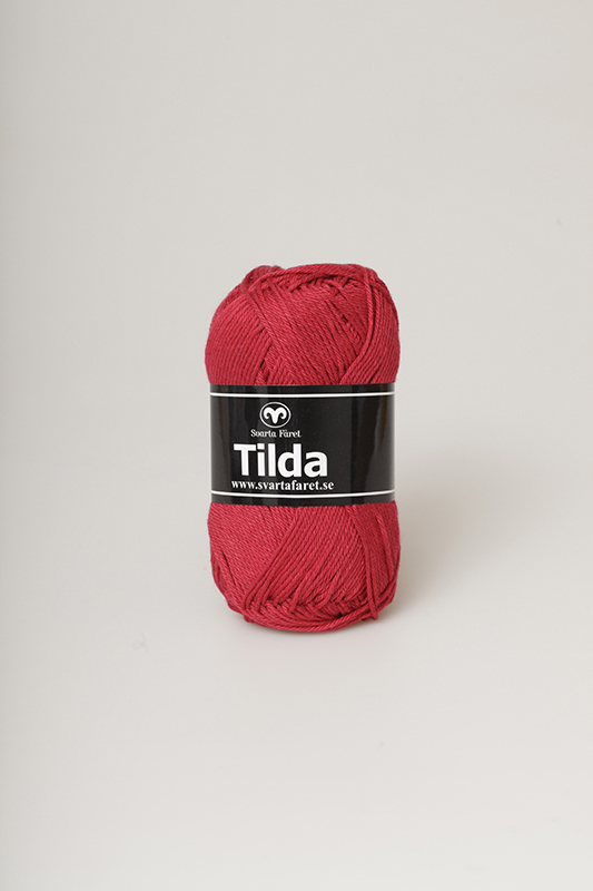 46 Mörkröd Tilda