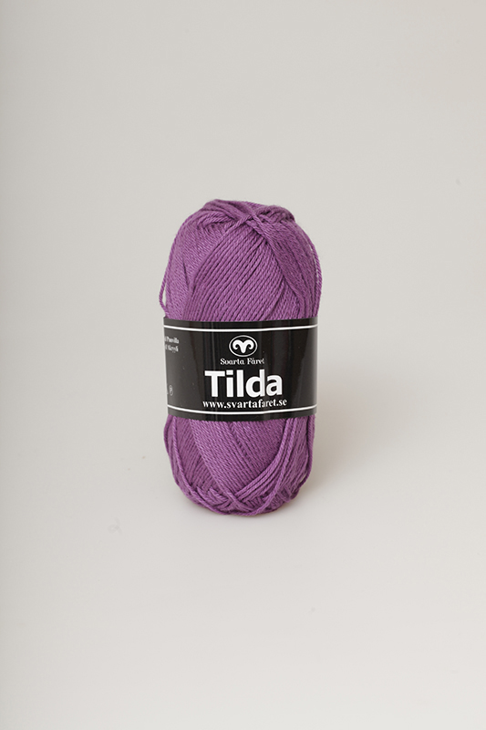 563 MellanLila Tilda