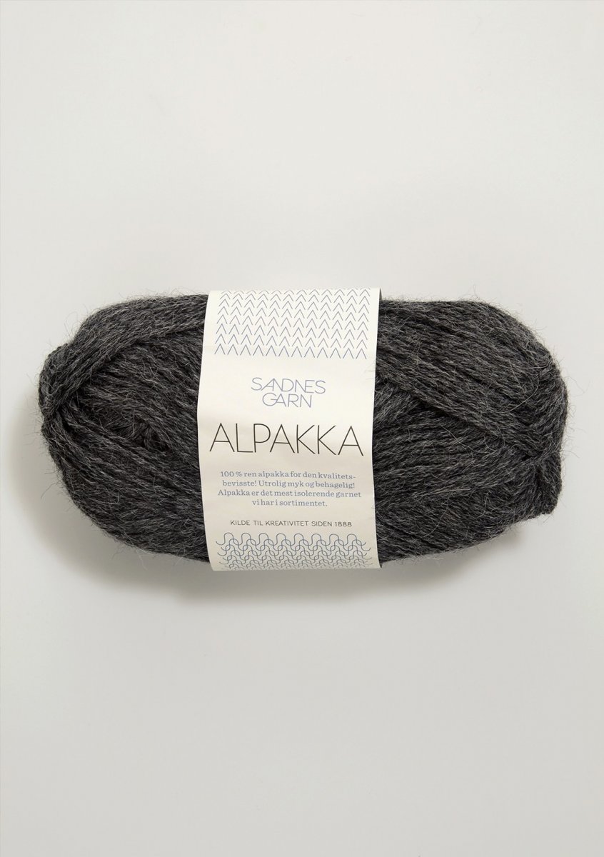 1053 Mörkgrå, Alpakka