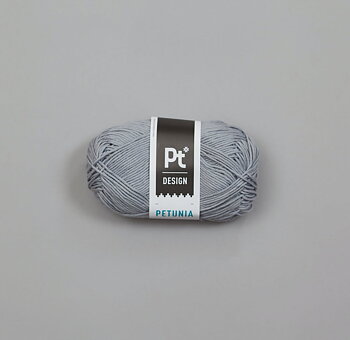 293 Grå, Petunia