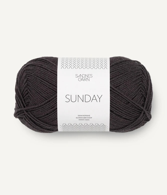 3800 Gråsvart, Sunday