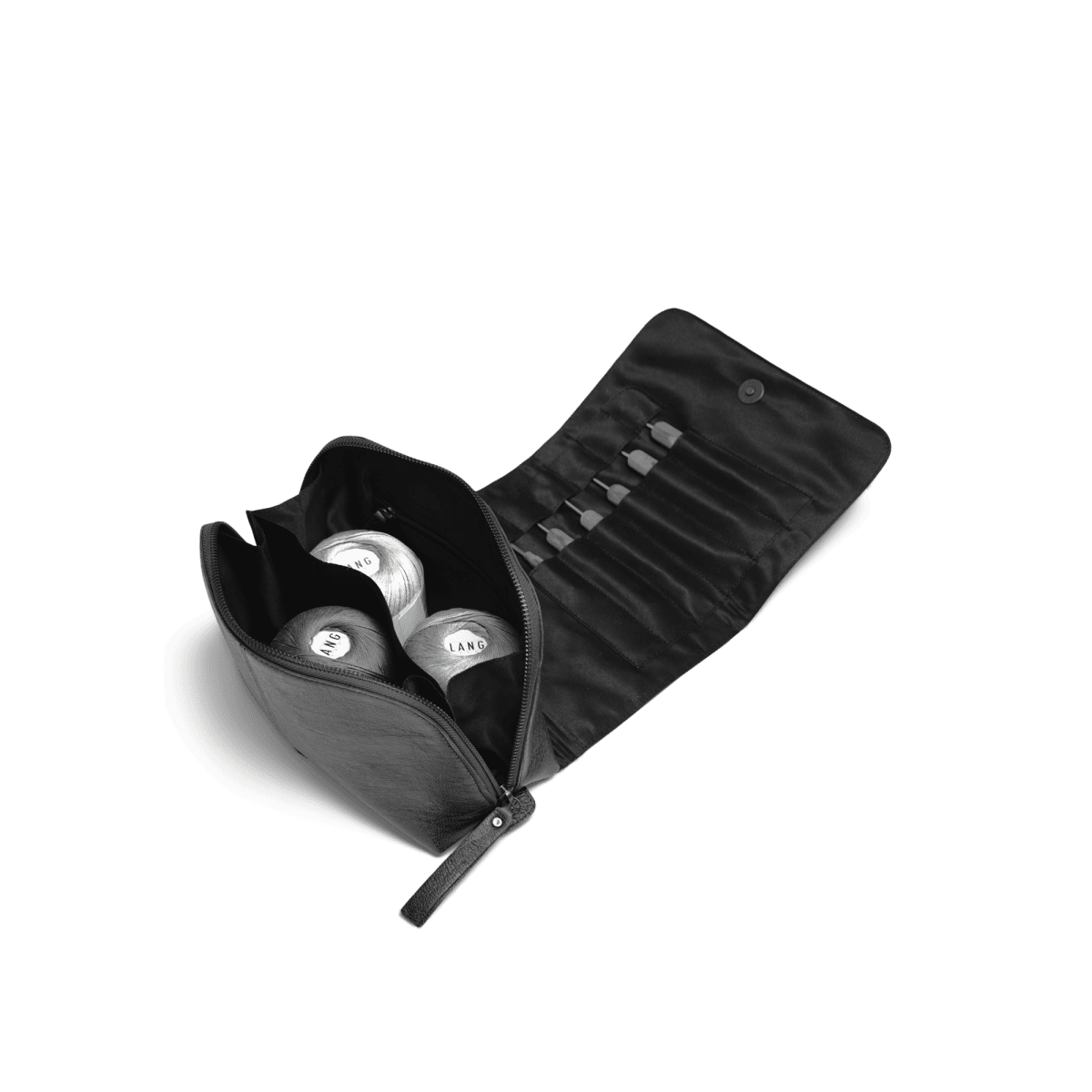 Hazel Black, Muud - 6