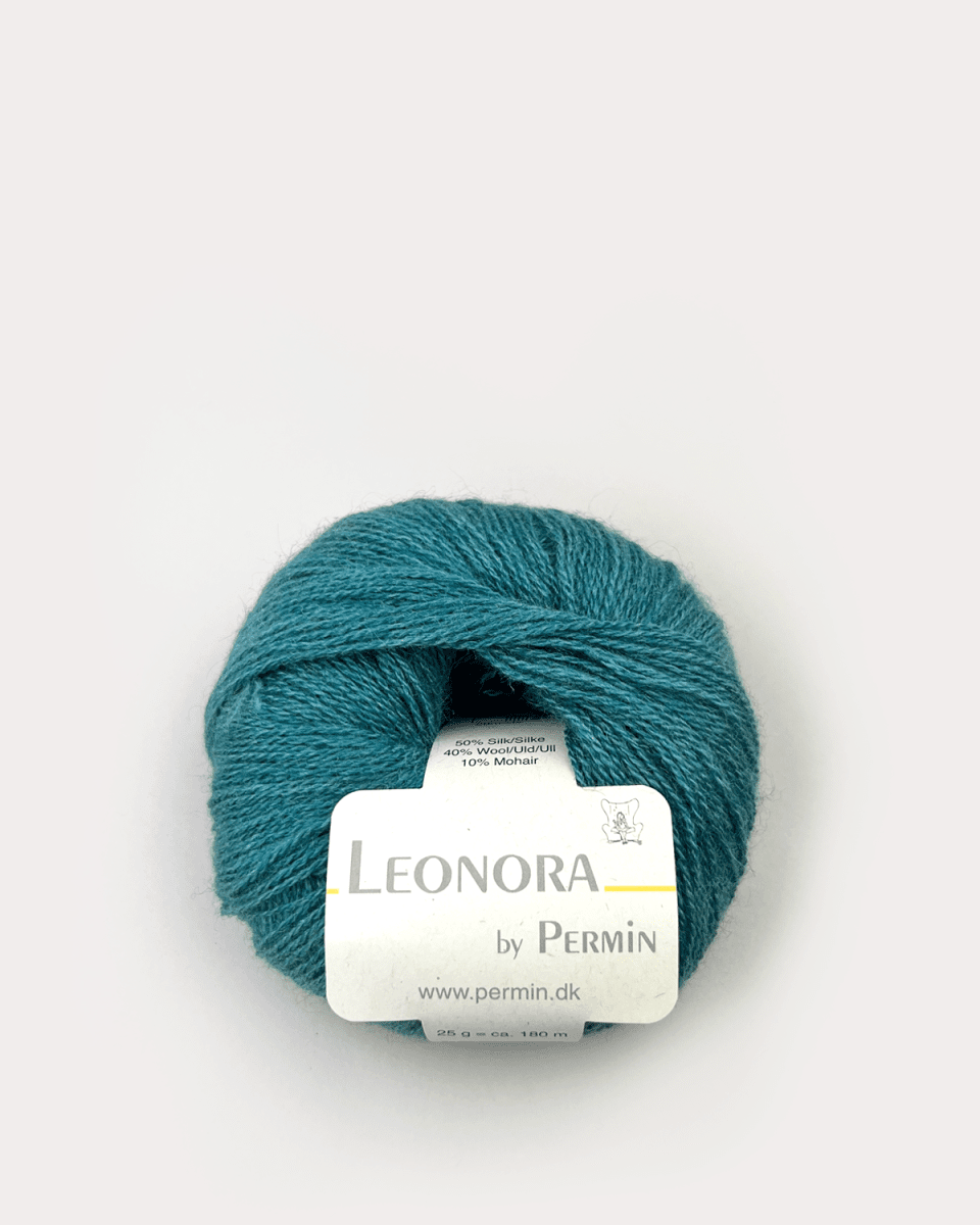 880427 Petrol, Leonora