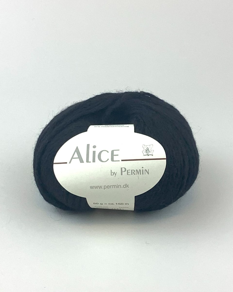886248 Svart, Alice