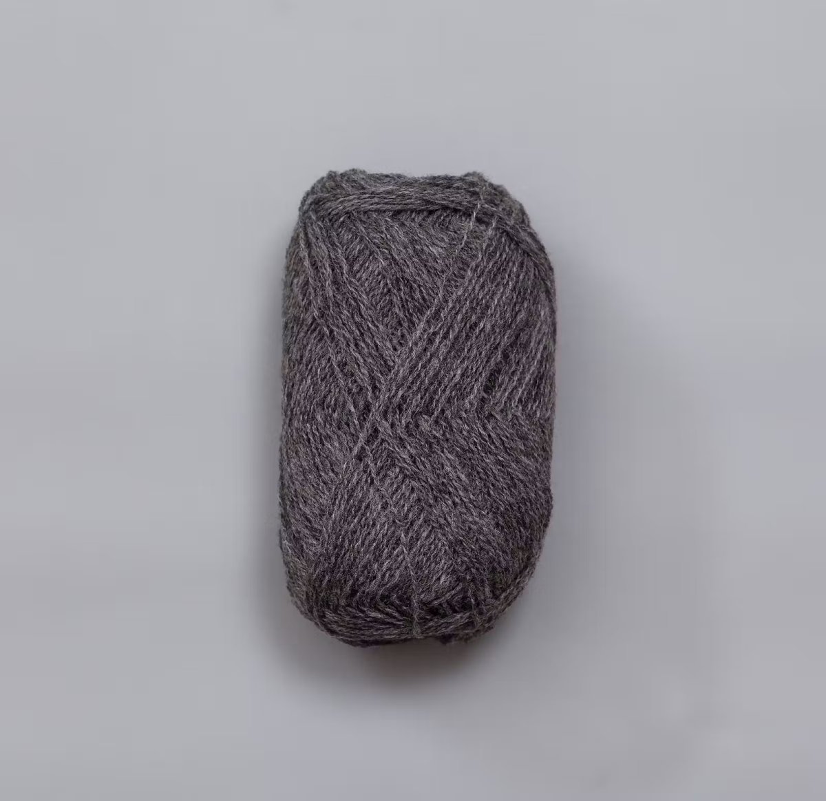 05 Mörkgrå, Lammull