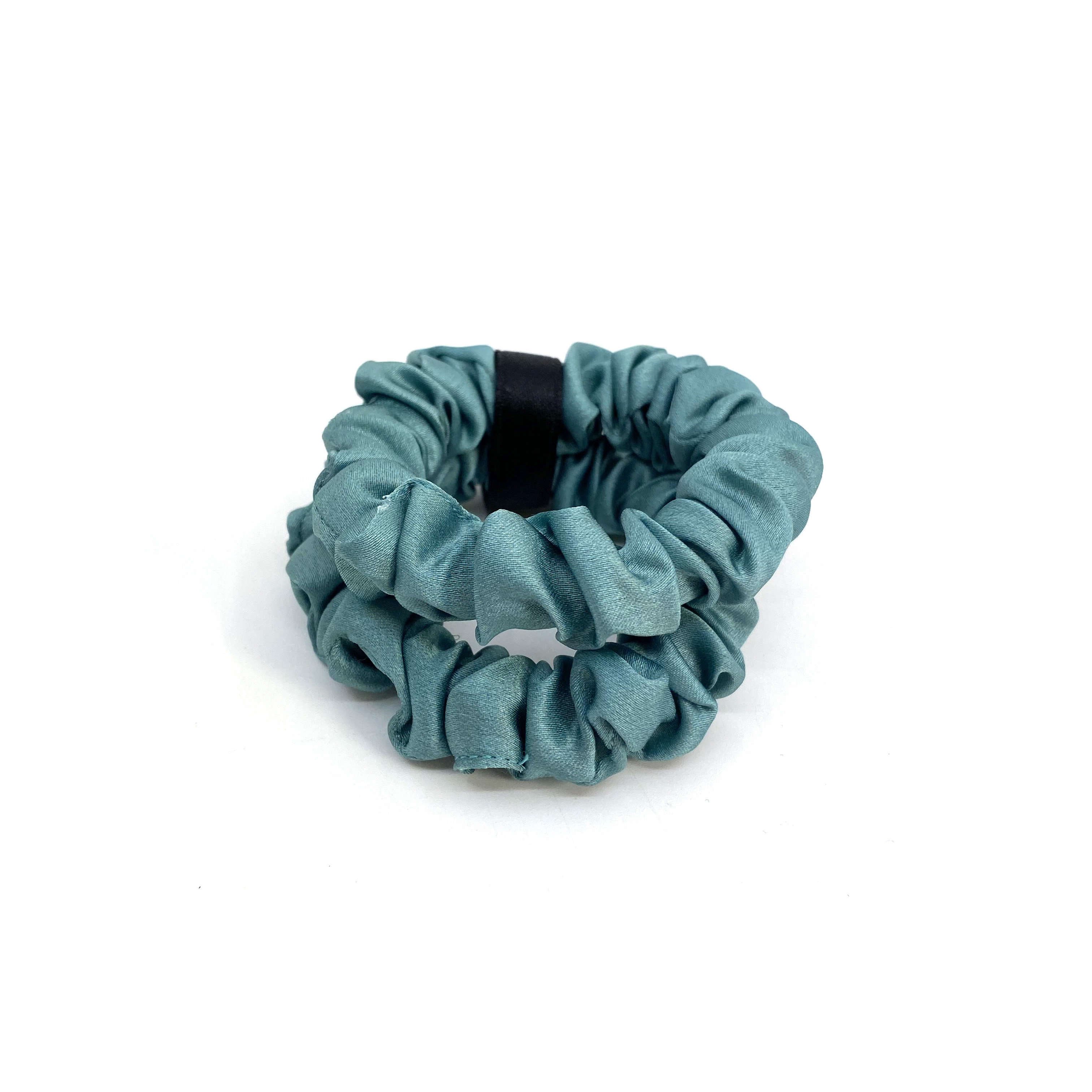 DELIZE DE LUXE SCRUNSCHIE GREEN 2 PCS