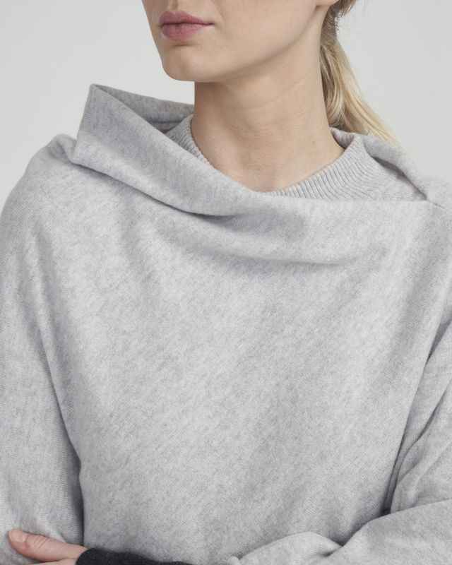 Sofie Poncho - Marble Grey - Holebrook