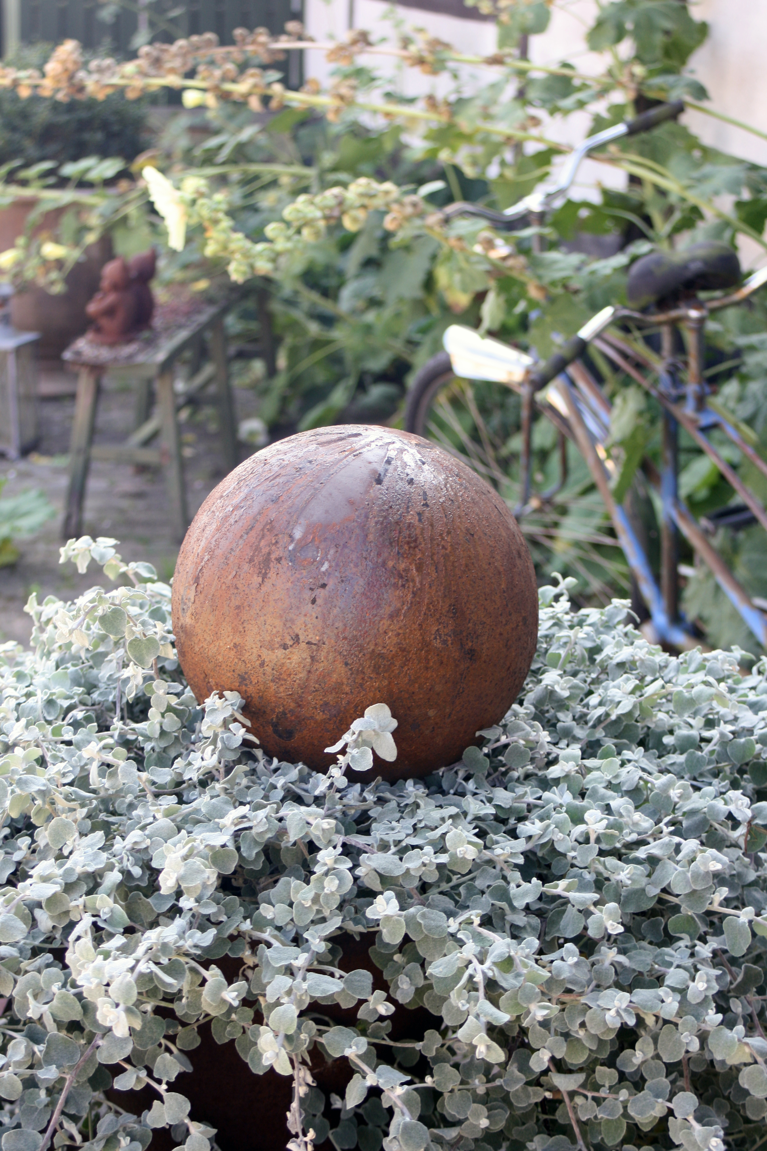 Rostigt klot 25 cm
