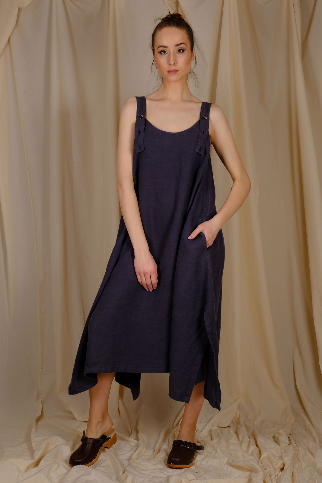 Kosmita - dress in linen - Aurea Vita
