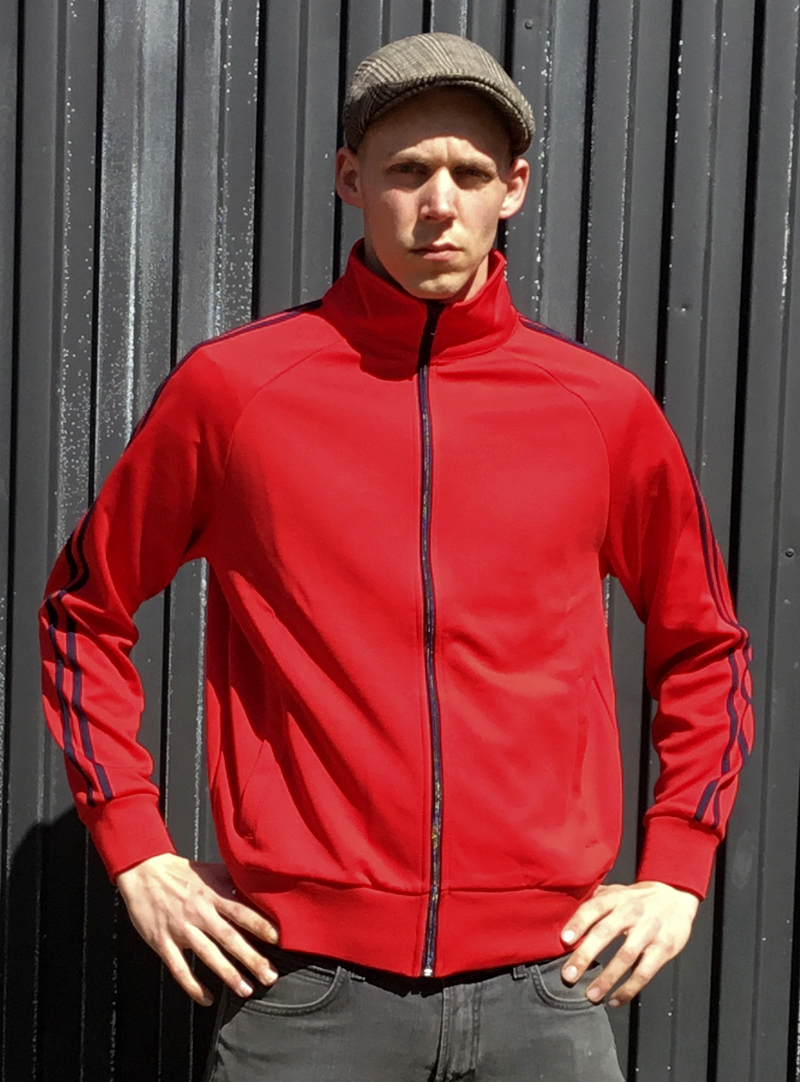 red track top