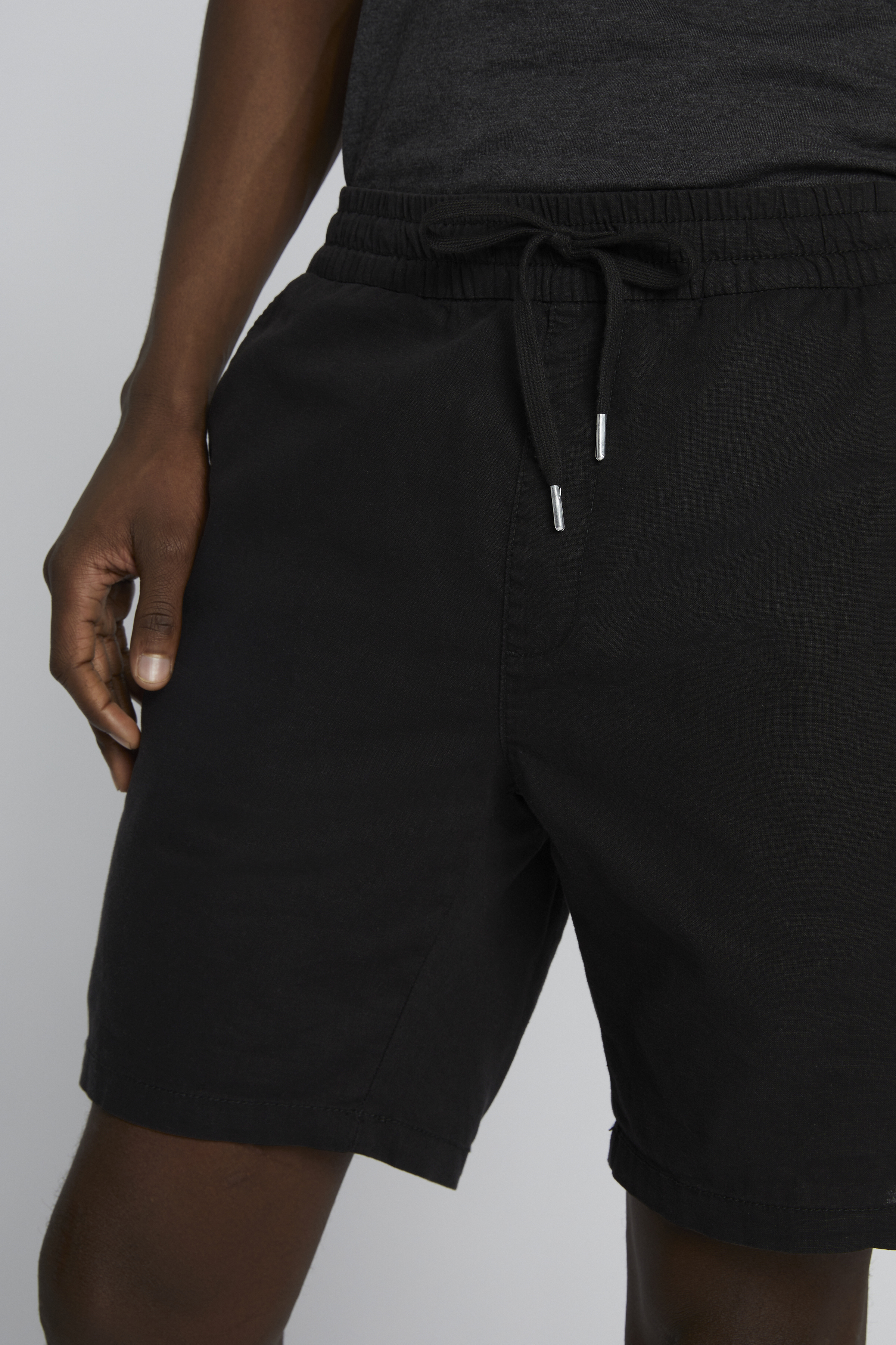 Matinique - Barton Short - Black - 3