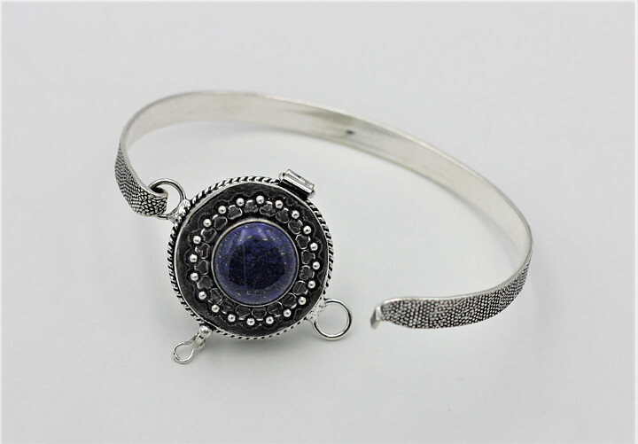 Poison bracelet med lapis lazuli