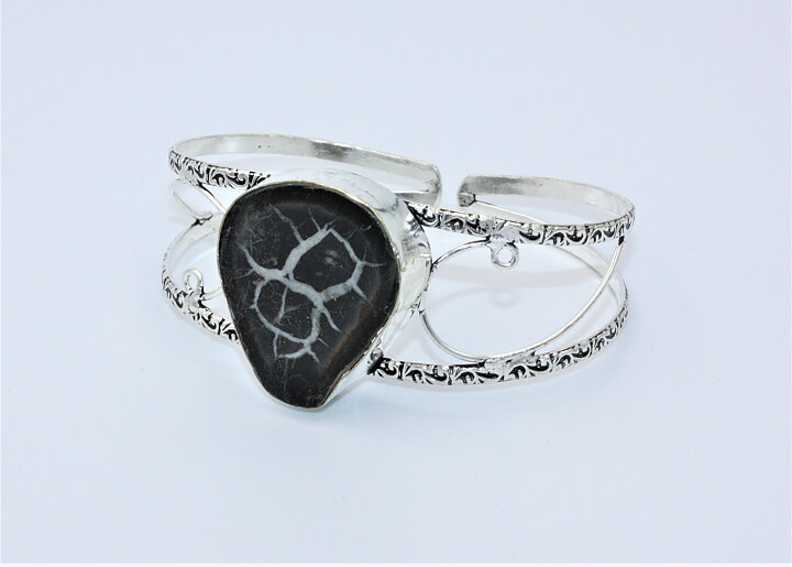 Stelt armband med draksten (septarian)