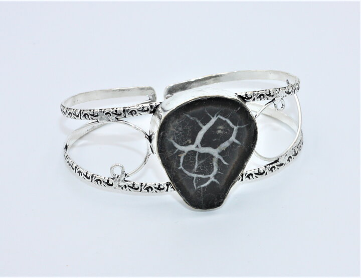 Stelt armband med draksten (septarian)
