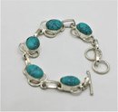 Armband med turkosa stenar
