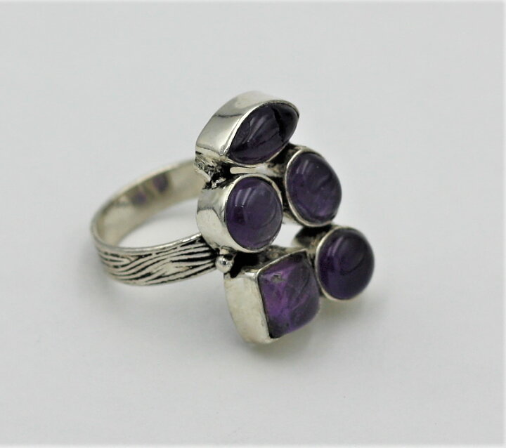 Ring med ametister stl 17