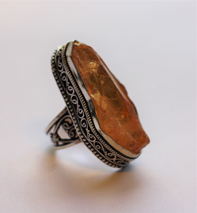 Magnifik ring med orange kvarts stl 19