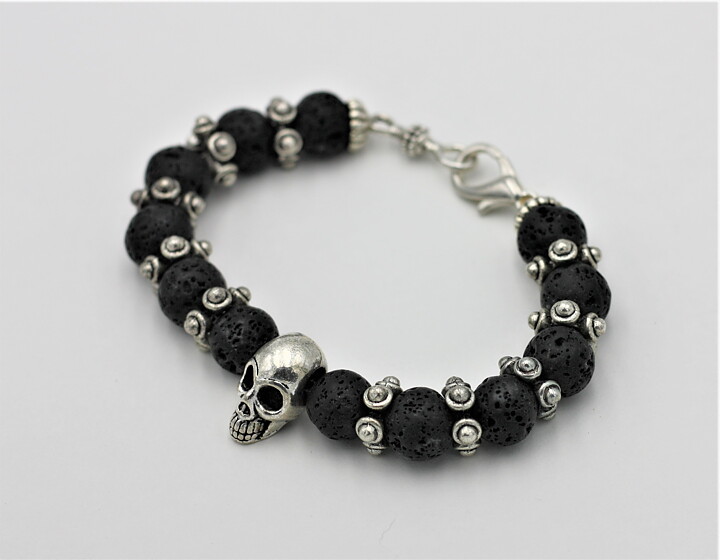 Armband med lavastenar