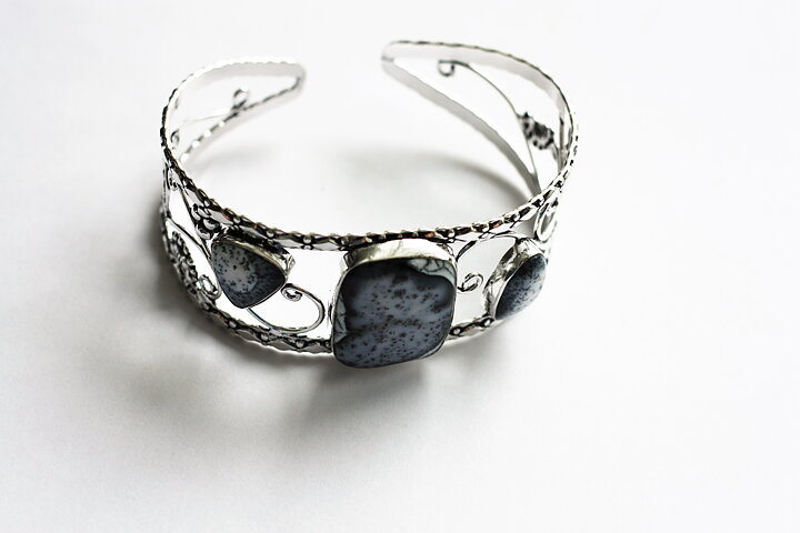 Stelt armband med dendrit opal agat