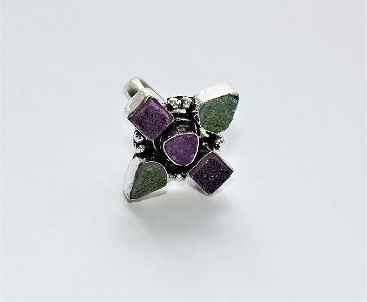 Ring med flerfärgad druzy agat stl 17
