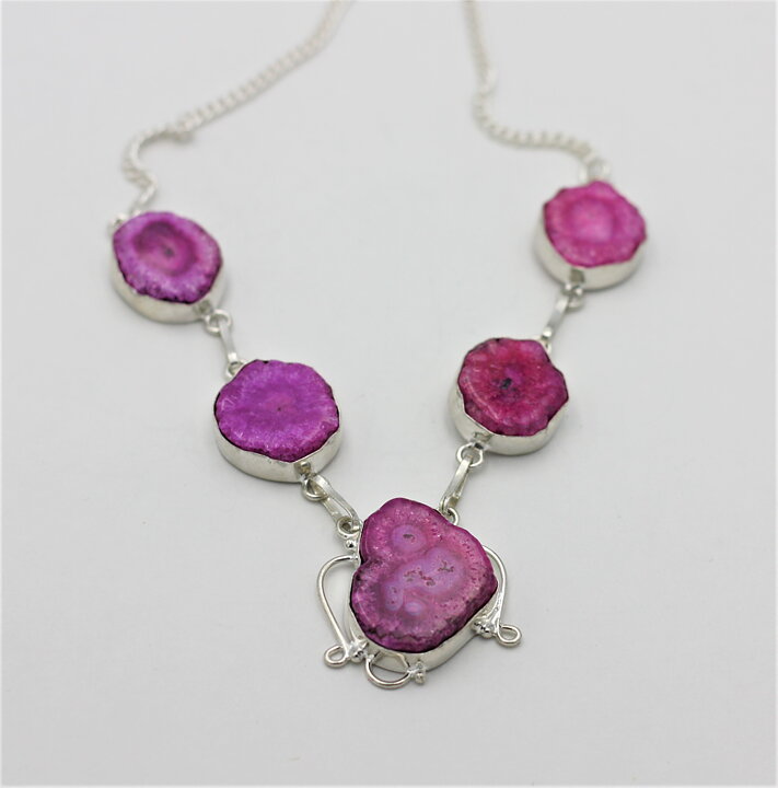 Halsband med rosa solkvarts