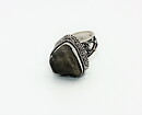 Magnifik ring med rå labradorit stl 19