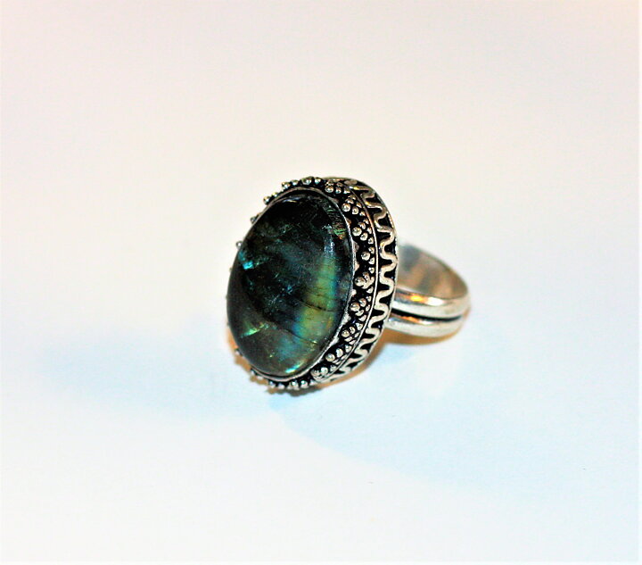 Maffig ring med labradorit stl 19