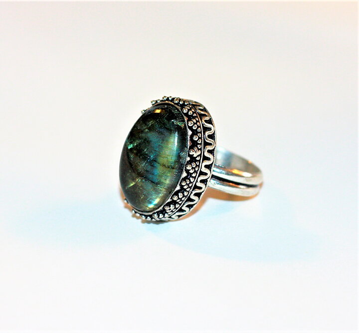 Maffig ring med labradorit stl 19