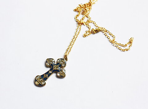 Cloisonné kors