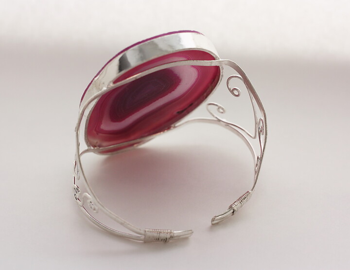 Magnifikt armband med rosa agat