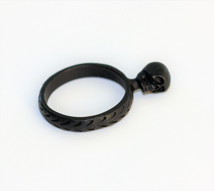 Döskalle ring